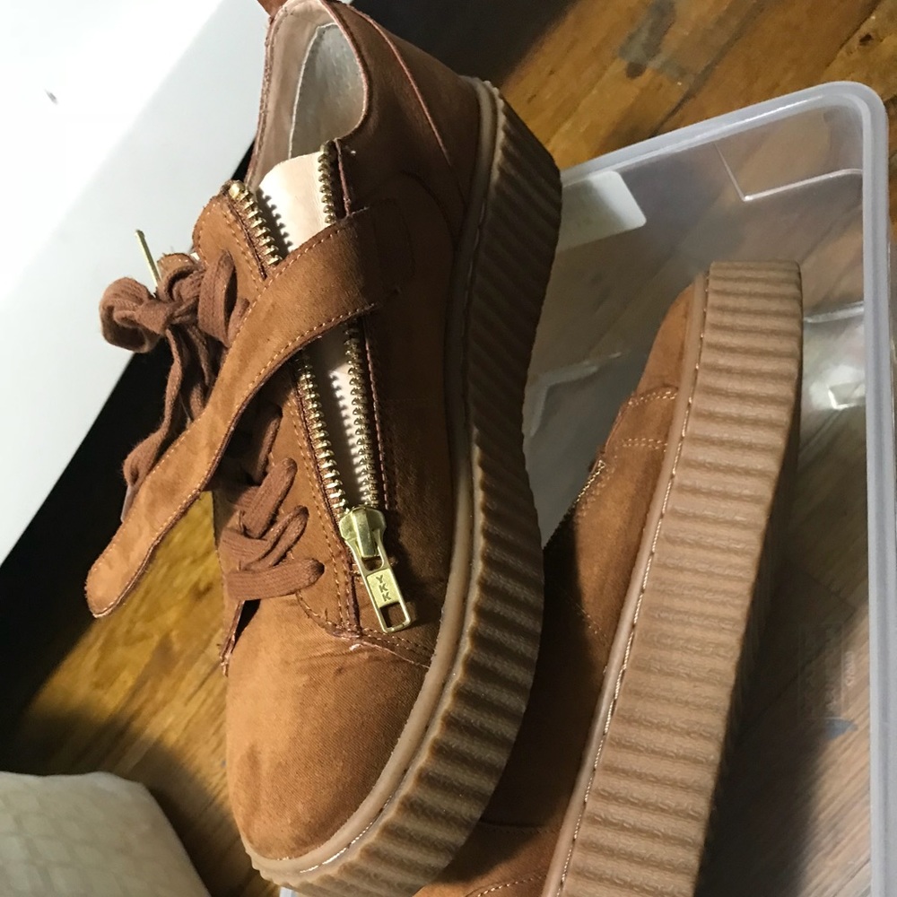 Brown pumps